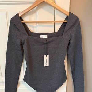 *NWT* Aritzia Contour Squareneck Longsleeve Bodysuit – Heather Charcoal (Size S)